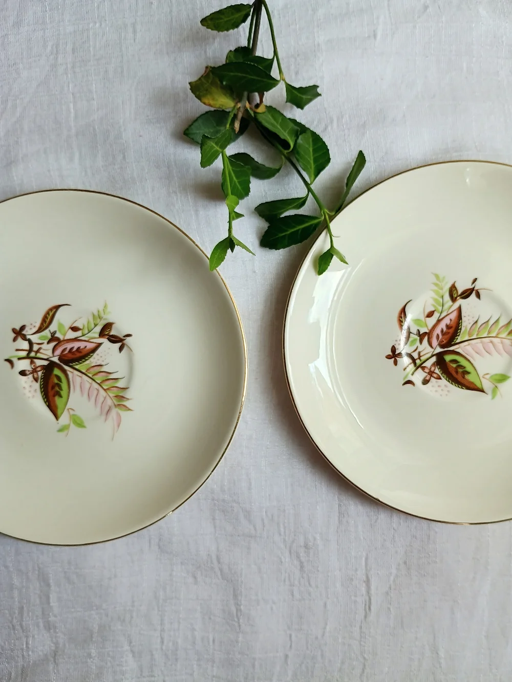 ✨ MID-CENTURY DECOR ✨ x 2 Cream Saucers w Atomic MCM Design, Eclectic Home